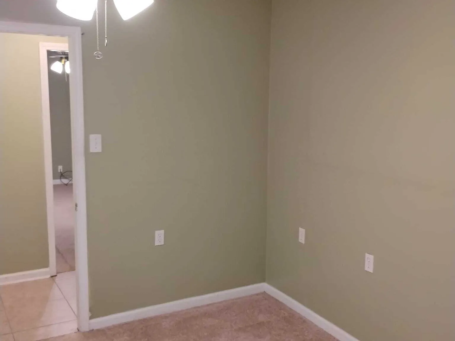 2 bed, 1.0 bath, 1100 sqft, $1,325 — Photo 3