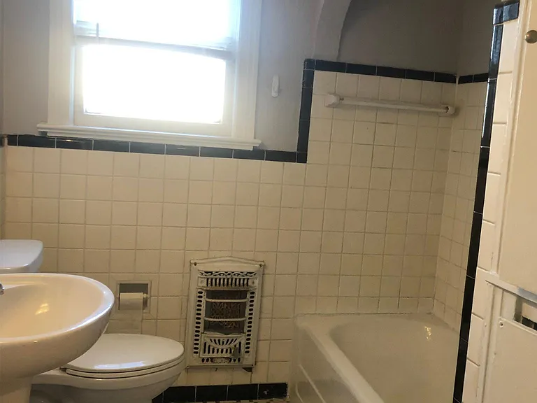 5701 Hudson St — Photo 13