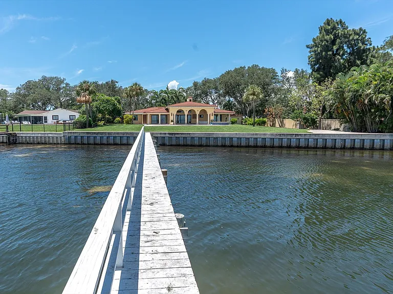 5810 Bahama Shores Dr S — Photo 68