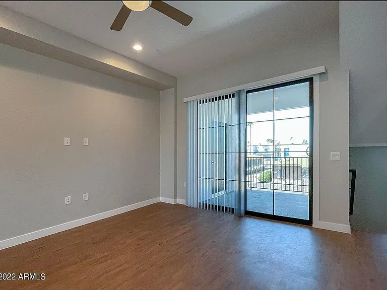 3215 E Flower St #20 — Photo 24
