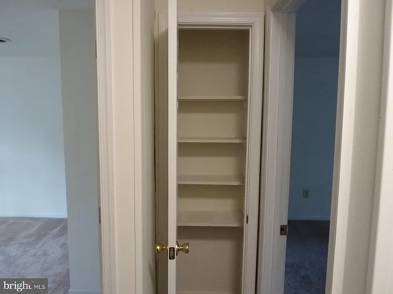 809 Logan St #2B — Photo 15