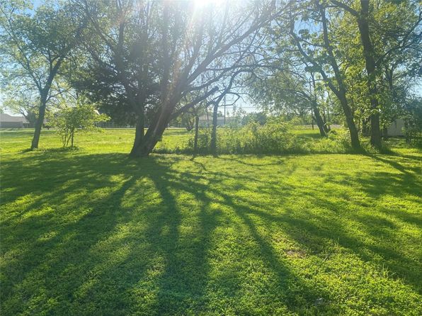 125 School Rd, Lavon, TX 75166