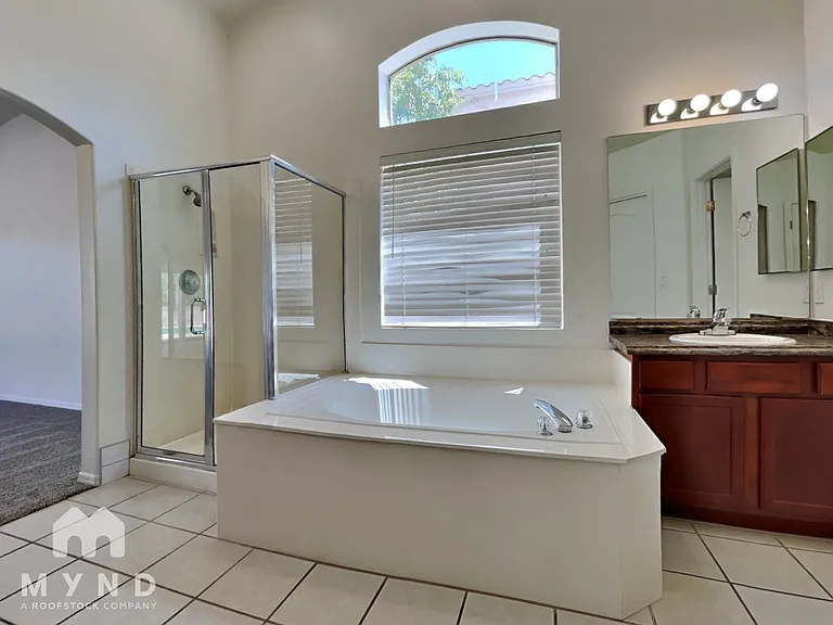 137 S Nightfall Ave — Photo 21