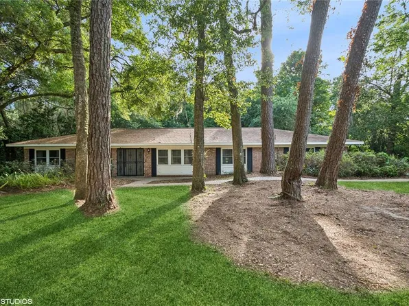 822 NW 94th St, Gainesville, FL 32606