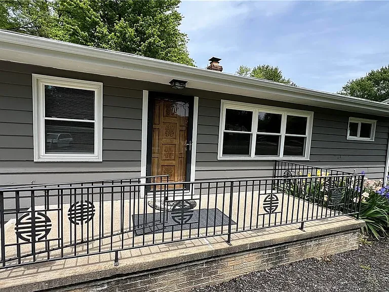 25716 Westwood Rd — Photo 15