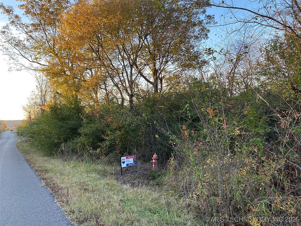 2nd image of W Cherokee Ave