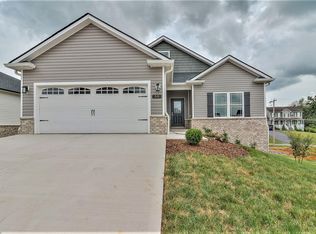 59 Palmetto Ct, Gray, TN 37615
