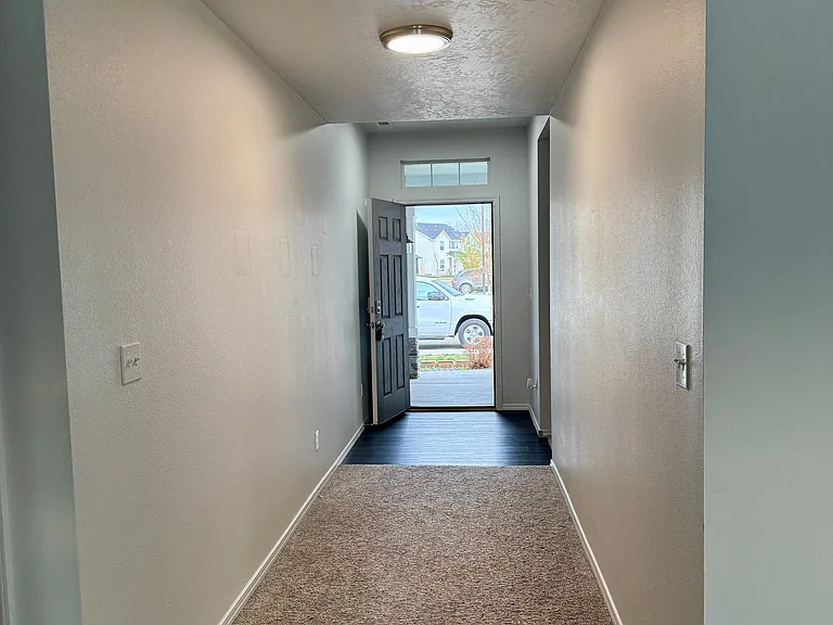 3107 N Moonshadow Ave — Photo 3
