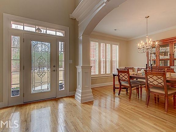 3rd image of 110 Olivia Ct
