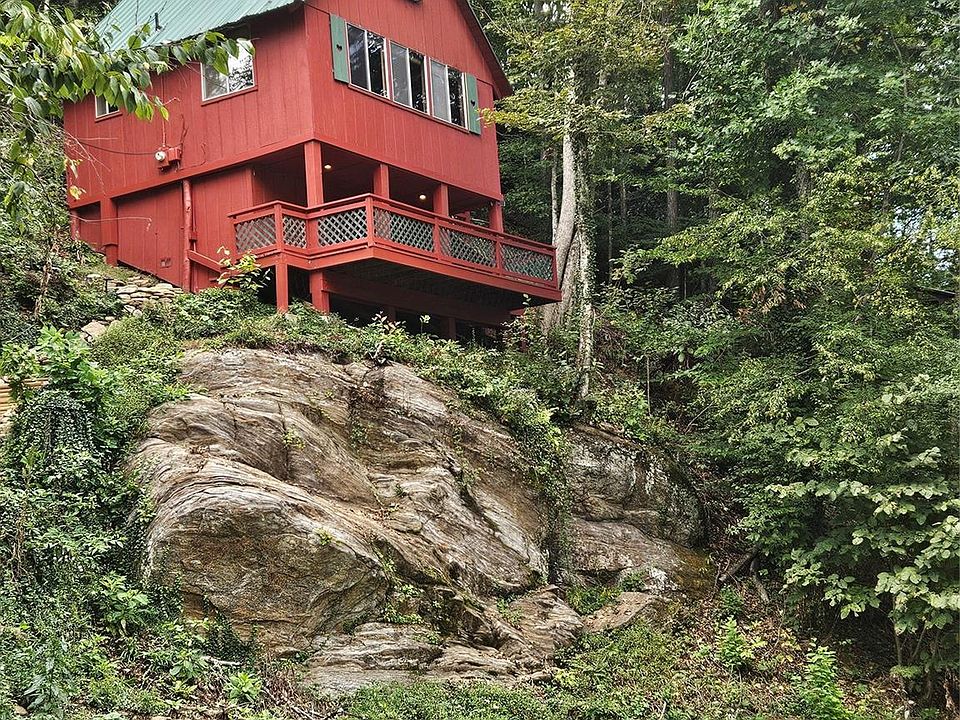 1st image of 42 Mountain Farm Rd