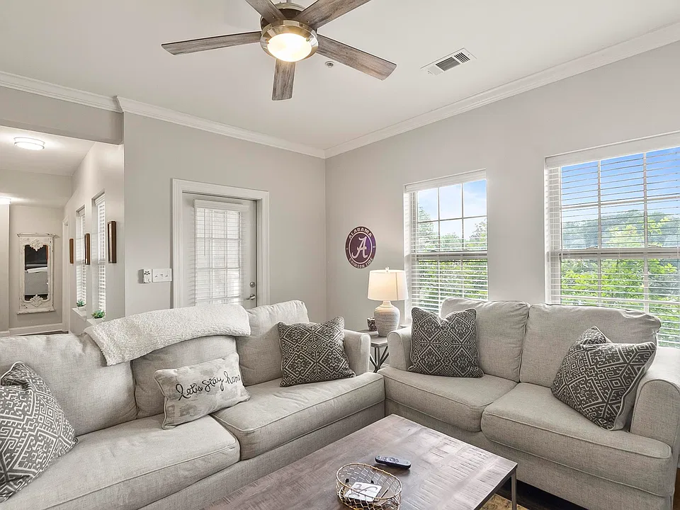 3218 Veterans Memorial Pkwy #1301
