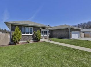 33 Country Club Rd, Stoneham, MA 02180