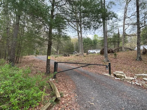 8332 Ivanhoe Rd, Ivanhoe, VA 24350
