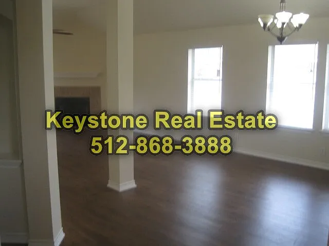 905 Lantana Dr — Photo 6