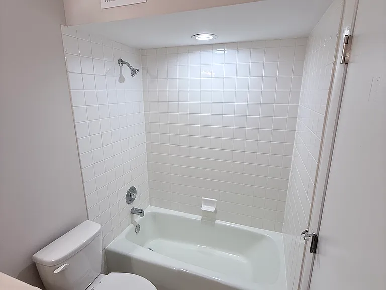 530 Shorely Dr #204 — Photo 11