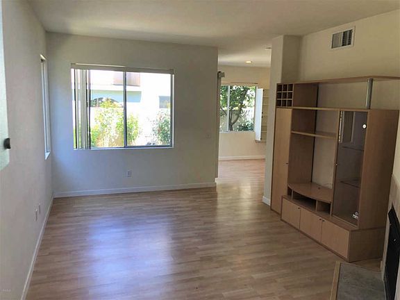 3rd image of 30865 Cherbourg Ct