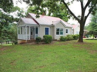 101 Stewart Rd, Walhalla, SC 29691