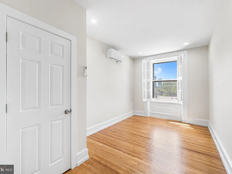 2309 Green St #3F — Photo 9