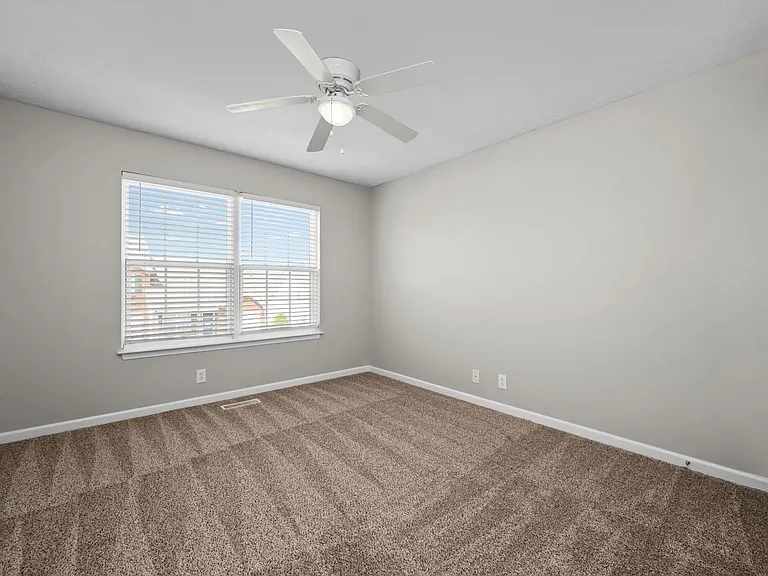 113 Lancaster Gate Pl — Photo 31
