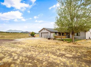 6162 Meadows Ln, Flagstaff, AZ 86004