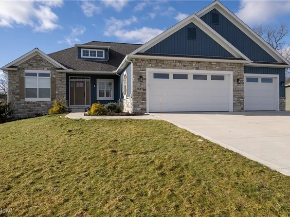 8849 Scotsbury Glen St NW, Massillon, OH 44646