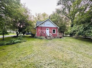 1212 Island Blvd, Lowell, IN 46356