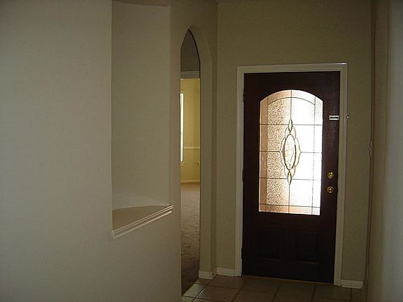 2nd image of 13718 Hillingdale Ln