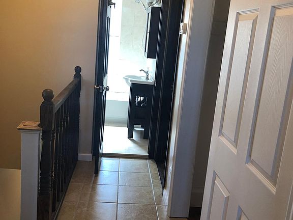 5th image of 23 Bellew Ave #2C