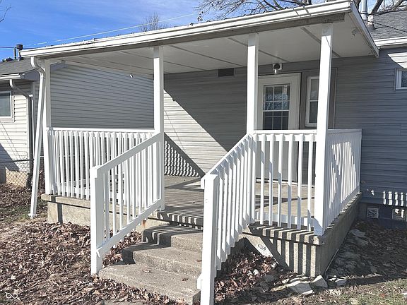3rd image of 741 S Emerson Ave