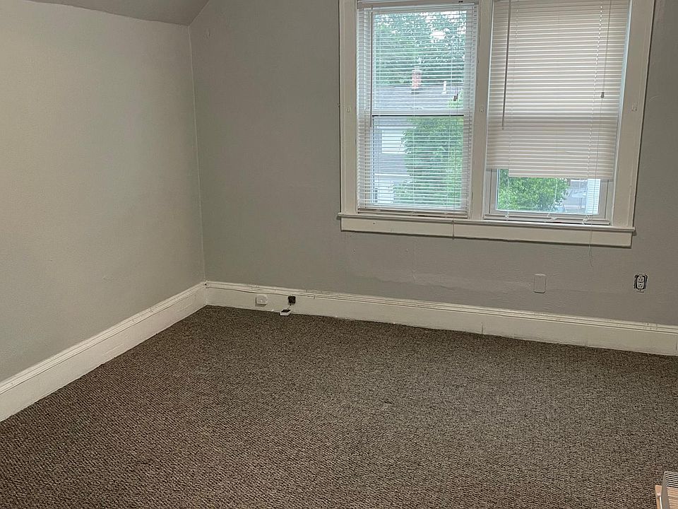 2nd image of 272 Hansen Ave