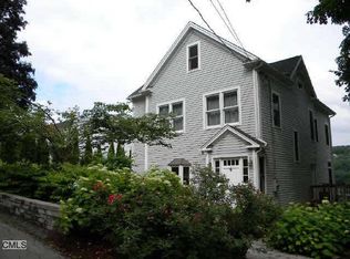 11 Candlewood Knolls Rd, New Fairfield, CT 06812
