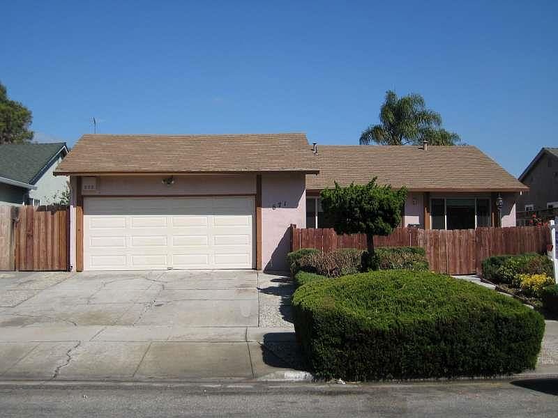 1st image of 671 Faye Park Dr