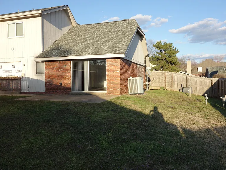 7116 S Indianapolis Ave — Photo 51