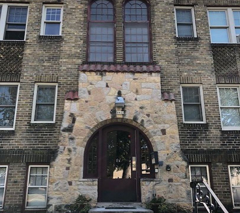 1st image of 1642 Charles Ave APT 201