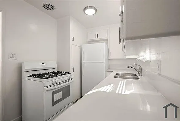 1 bed, $1,595 — Photo 2