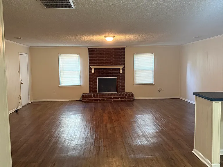 1257 S Perkins Rd — Photo 9