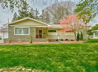 145 Willowcrest Dr, Rochester, NY 14618