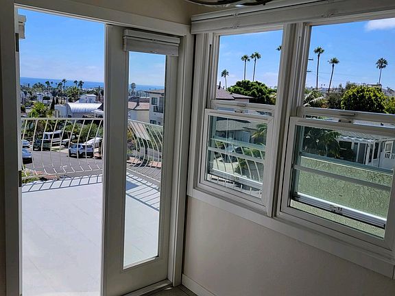 Ocean view from inside dining area with French doors open. Great afternoon breezes!