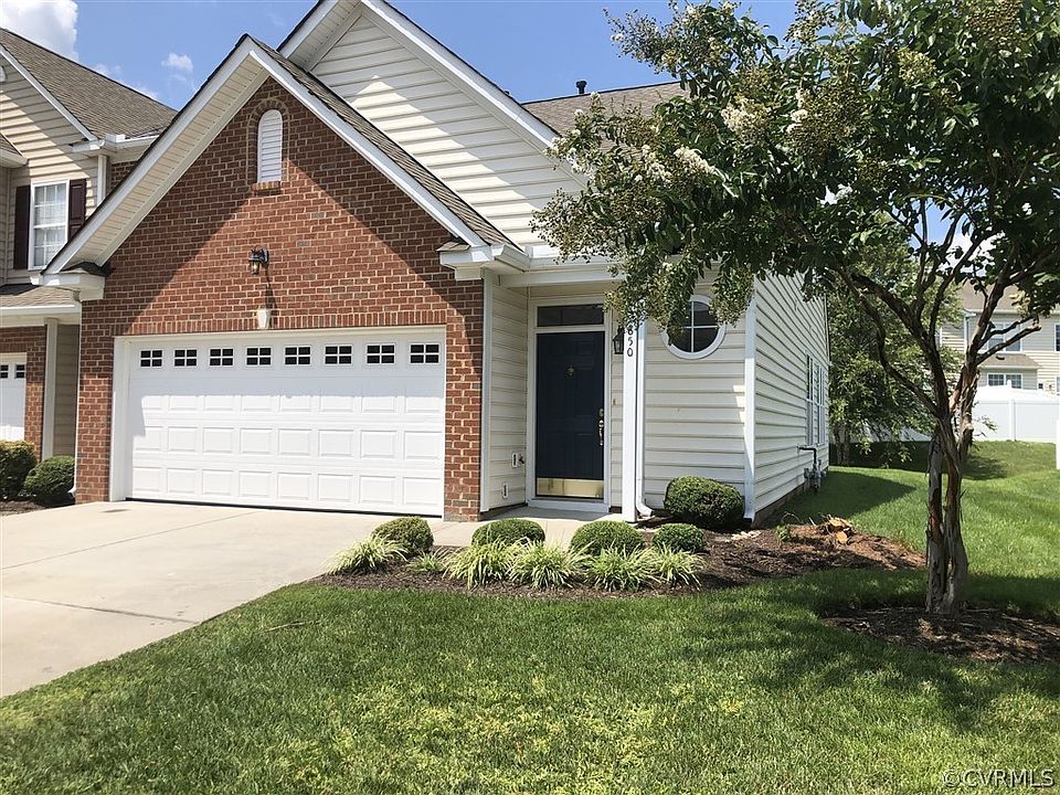 1st image of 850 Parkland Pl #1