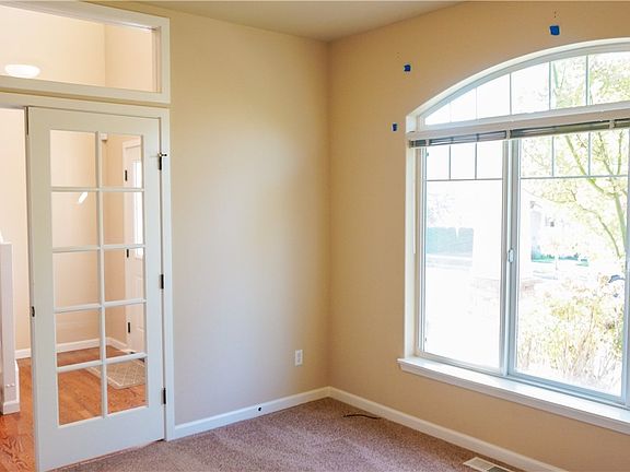 4th image of 2507 Chateau Dr