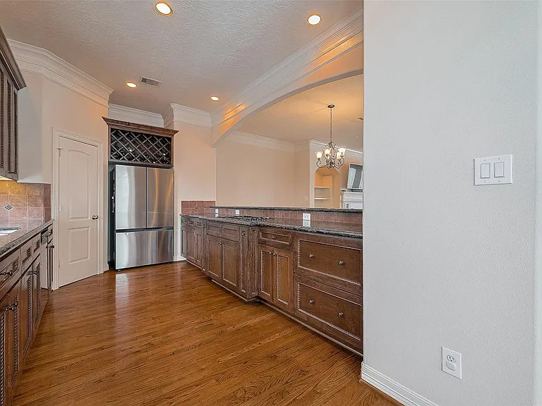 1419 Thompson St — Photo 16