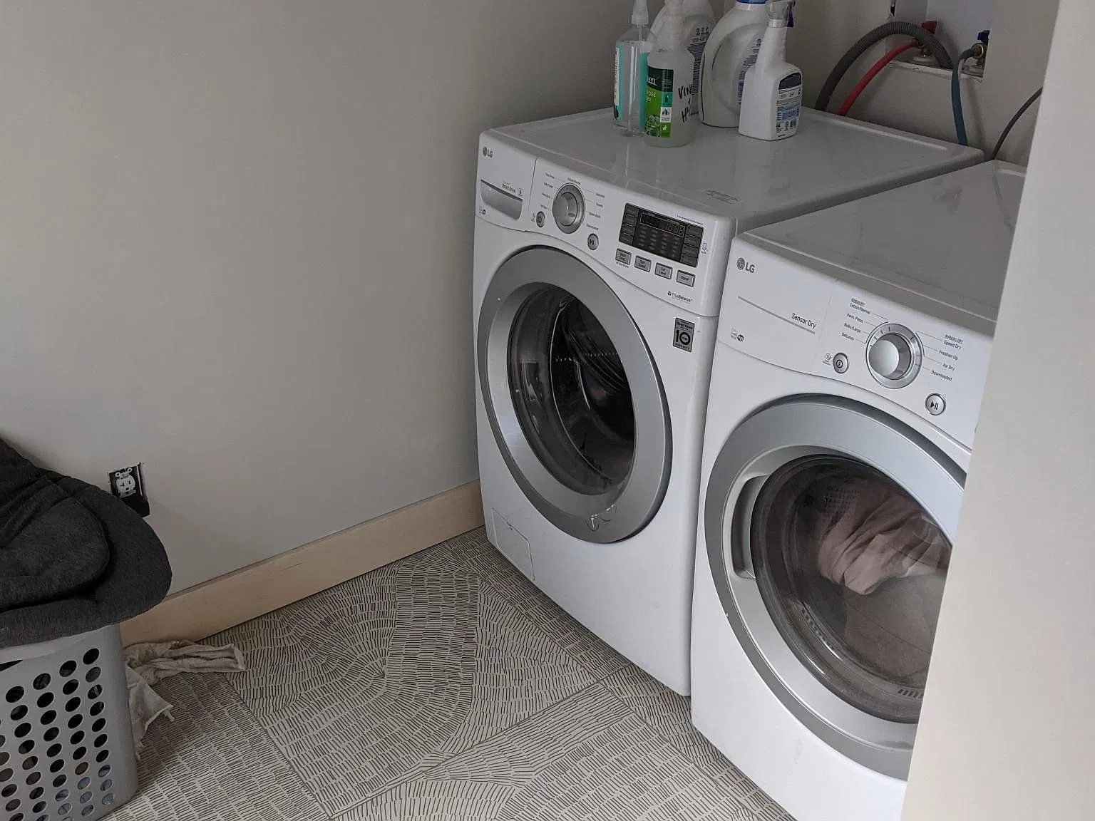 2 bed, 1200 sqft, $2,600 — Photo 4