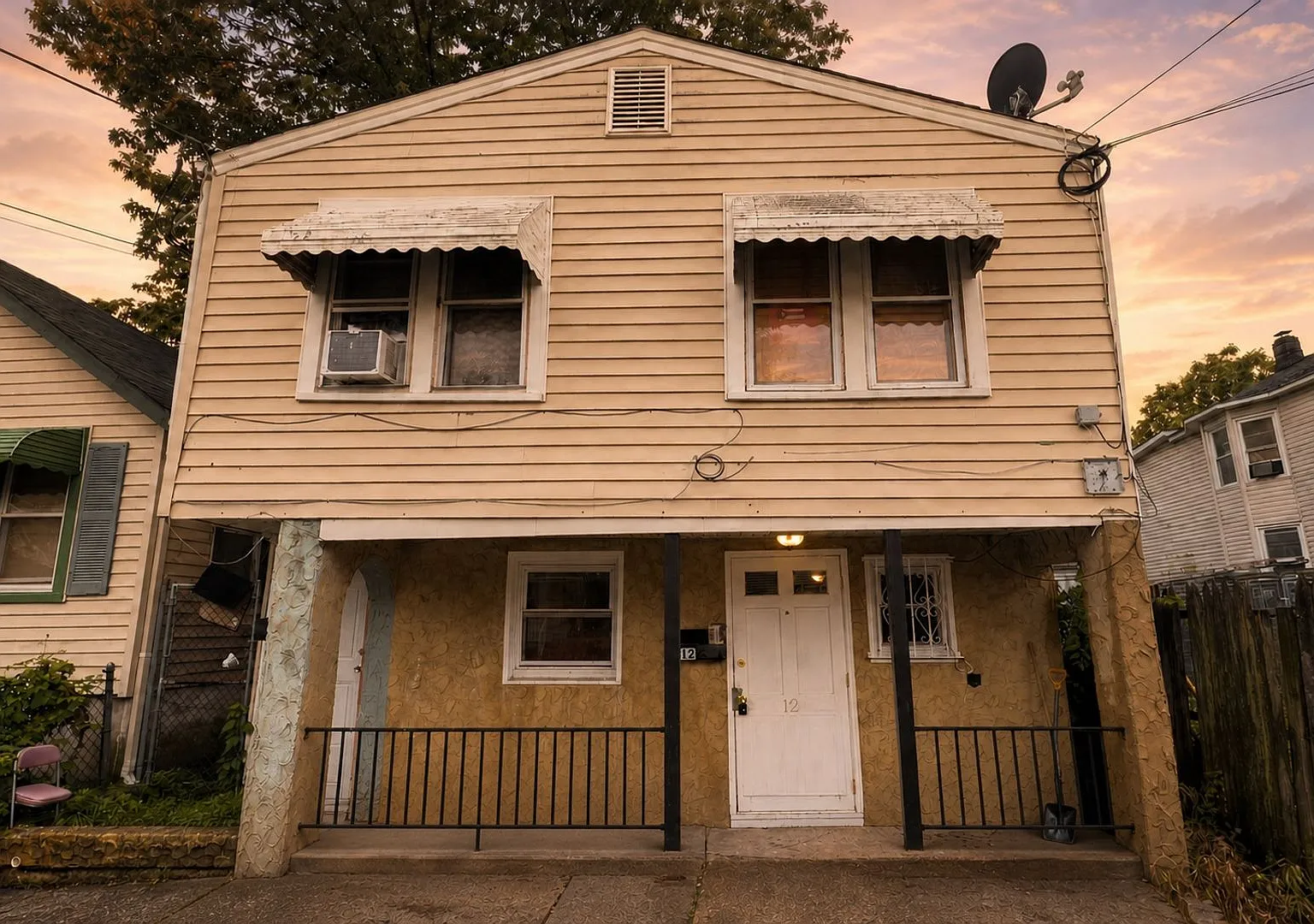 12 Borden Avenue — Photo 1