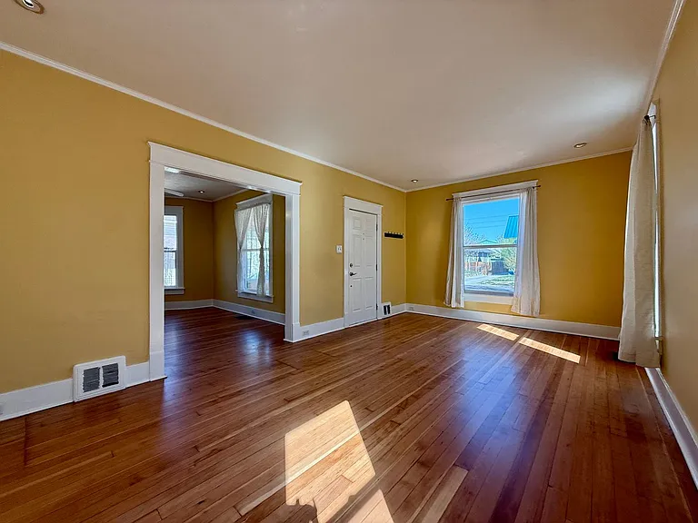 909 Ouray Ave — Photo 8