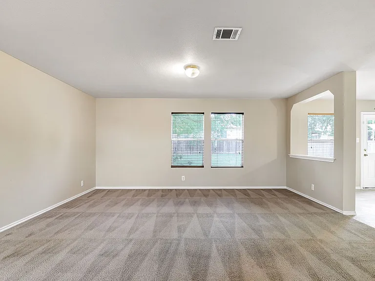 210 Birchwood Bay — Photo 5