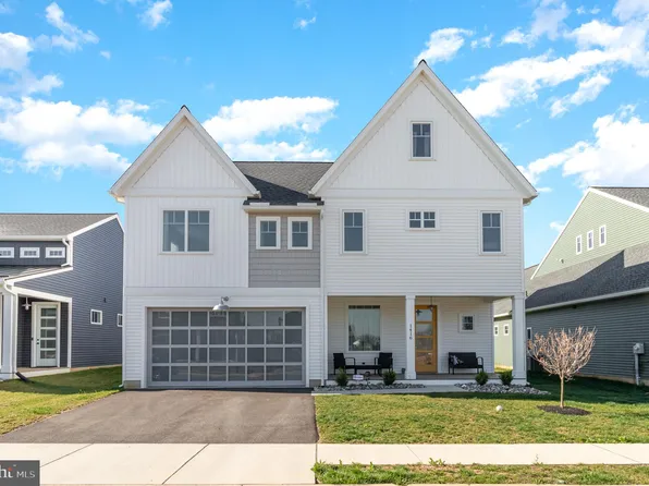 1416 Barrington Dr, Mount Joy, PA 17552
