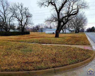 627 Yuba St, Burlington, KS, 66839