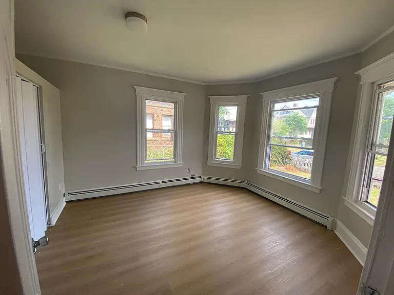 30 Shultas Pl — Photo 6