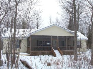 1042 N Black River Rd, Cheboygan, MI 49721