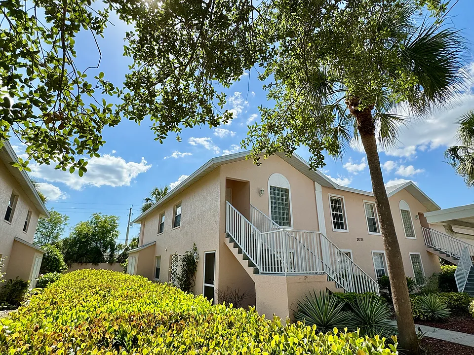 26747 Little John Ct #10